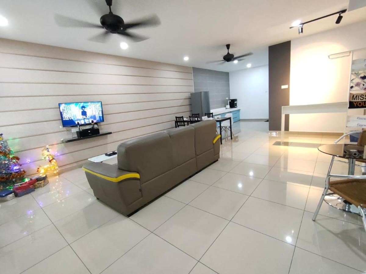 Setia Home Sitiawan Ktv 12+4 Pax Exterior foto